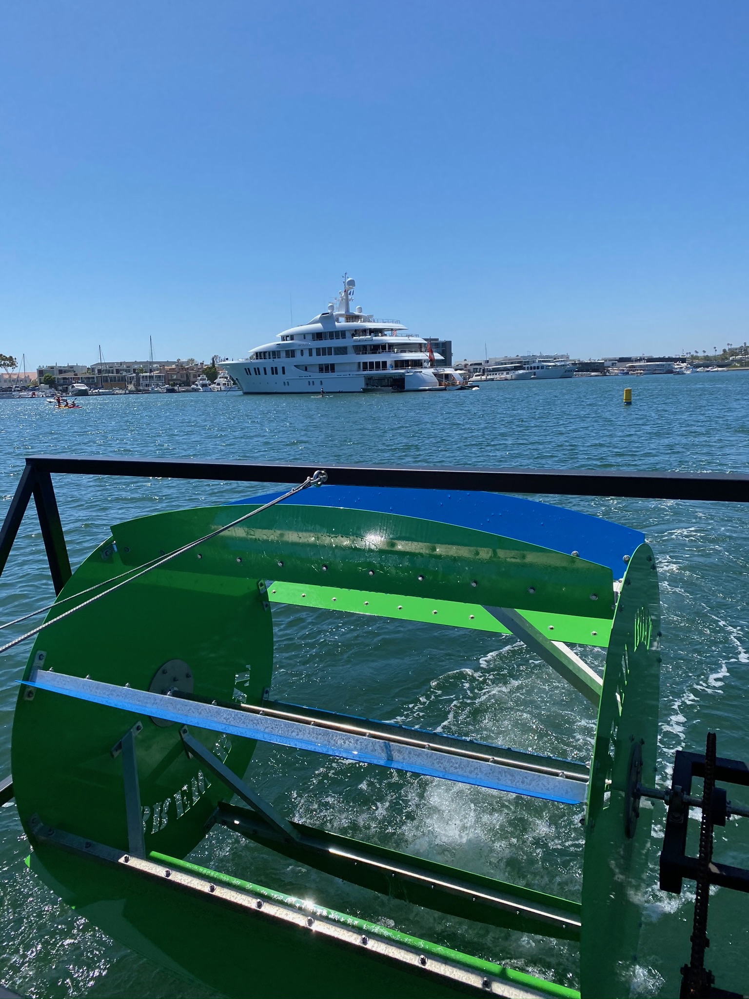 Paddle Pub paddlewheel in action